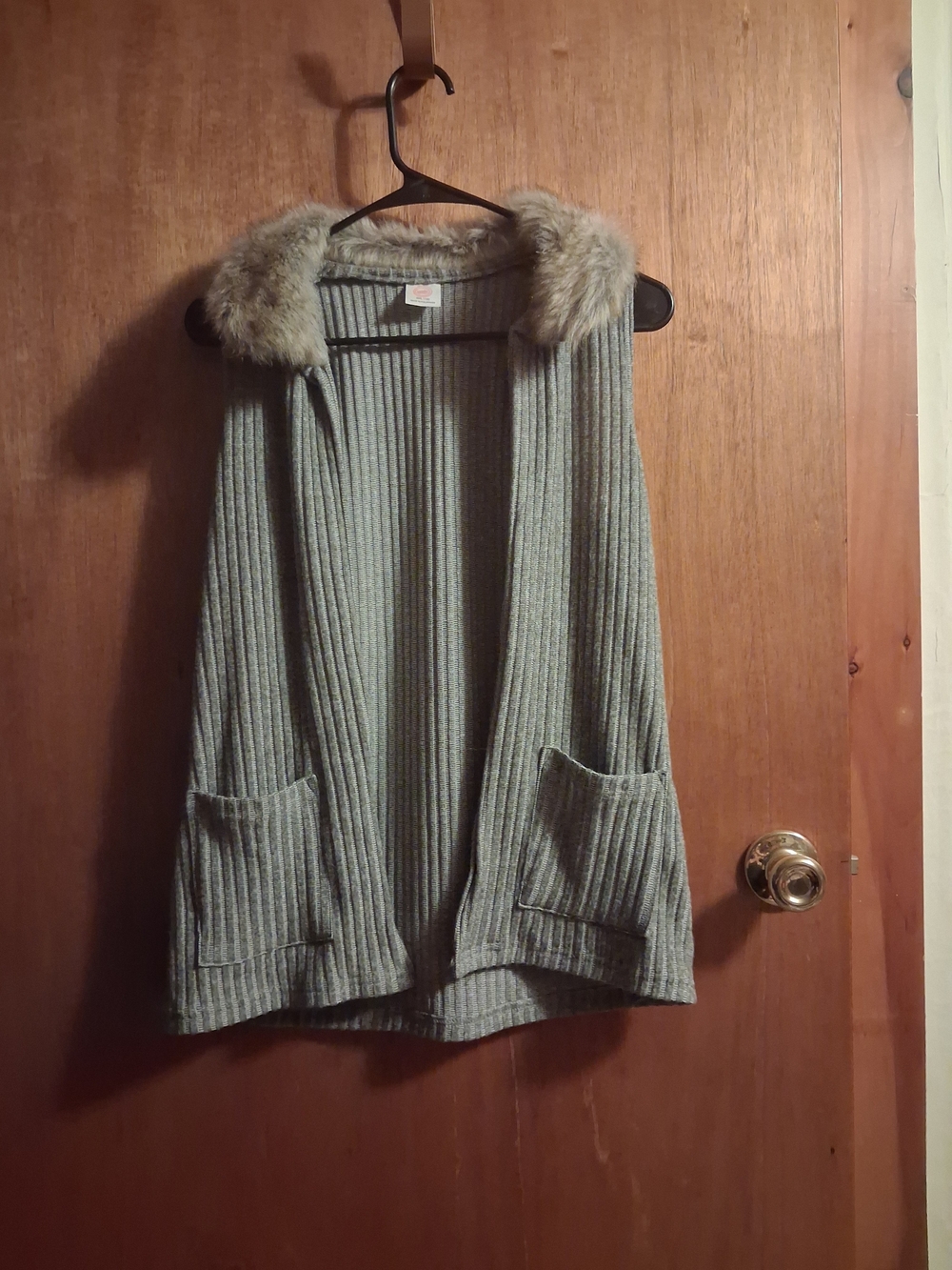 wonder nation Ribbed Open Cardigan with Faux-Fur Collar - Gray..NWOT